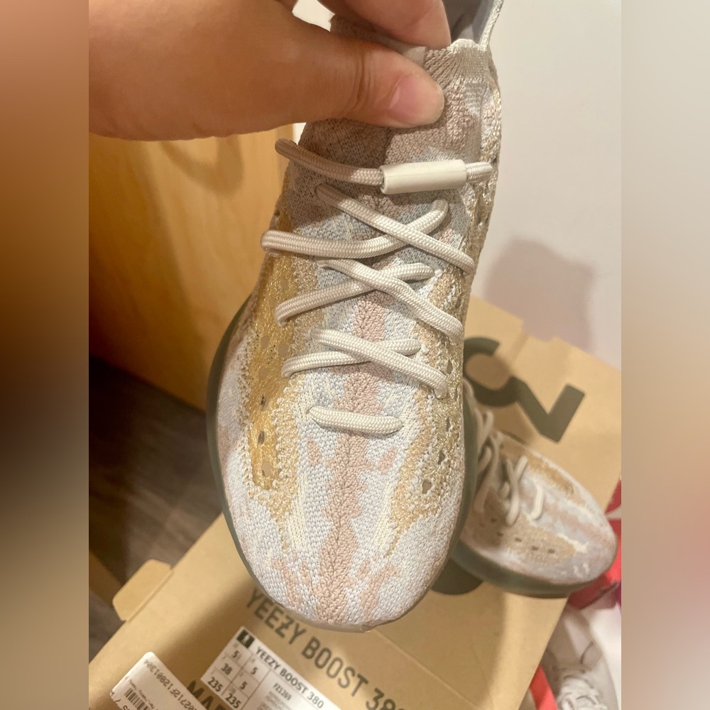 Yeezy boost 380 size 5.5